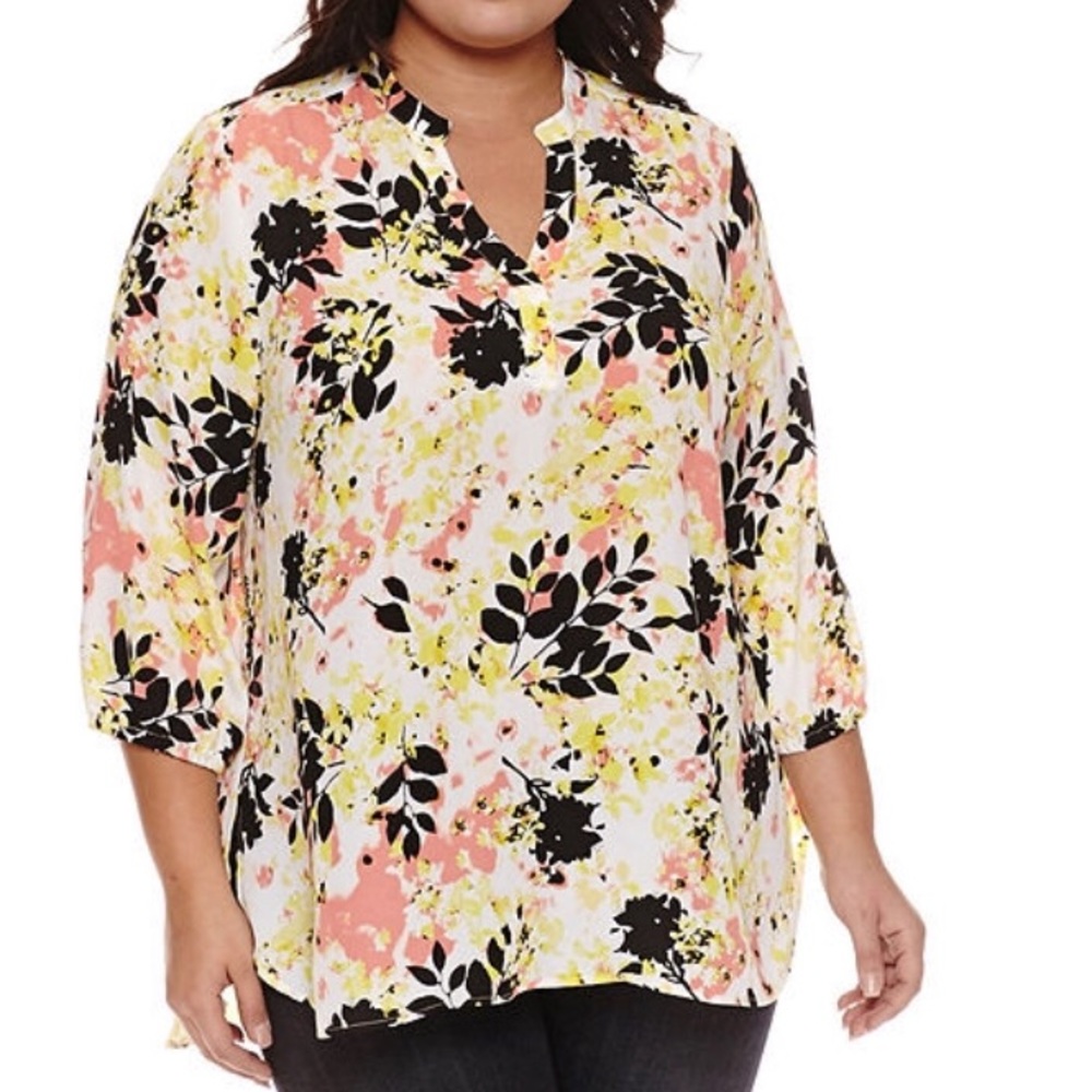 Boutique + Floral Top